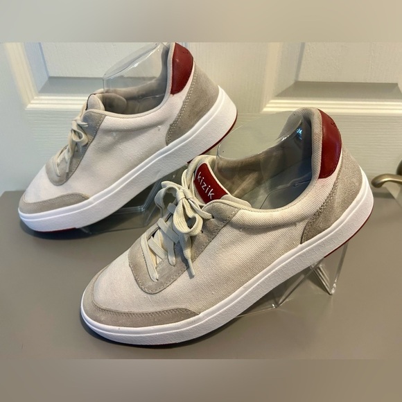 ♦️”Kizik” Men’s Prague Creme Brûlée Sneakers w/Handsfree Technology Size 11W♦️ - Picture 5 of 15